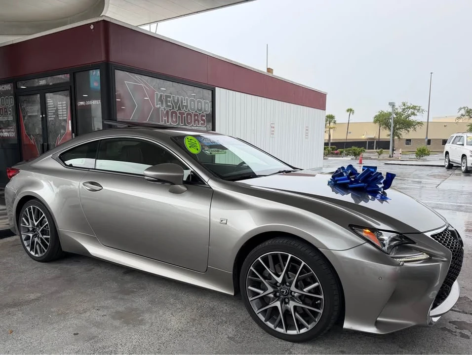 2015 Lexus RC - Image 12 of 20