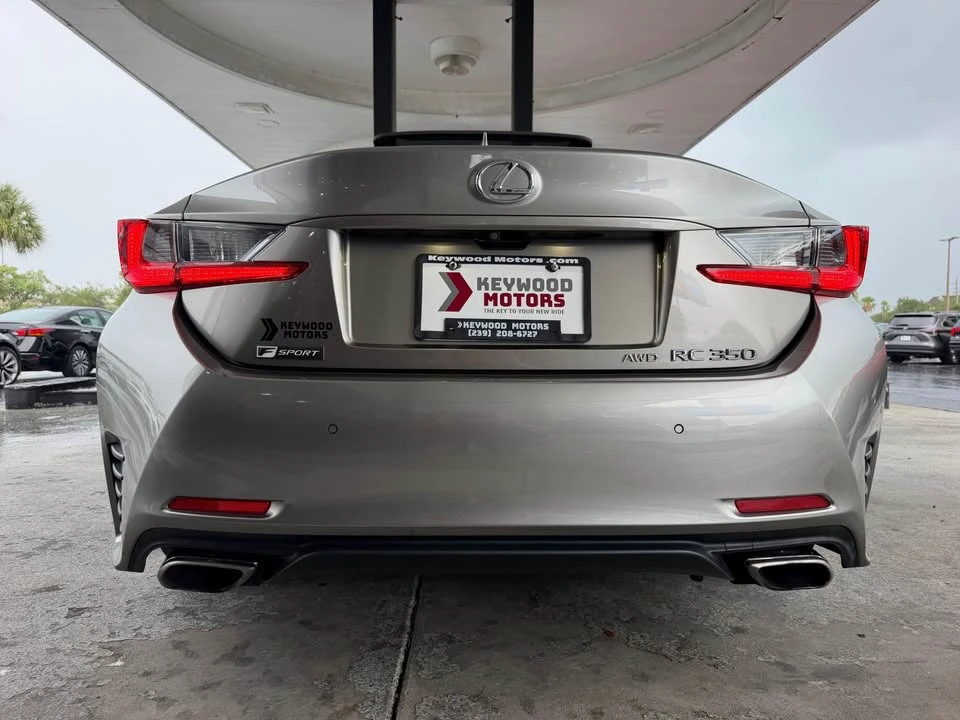 2015 Lexus RC - Image 18 of 20