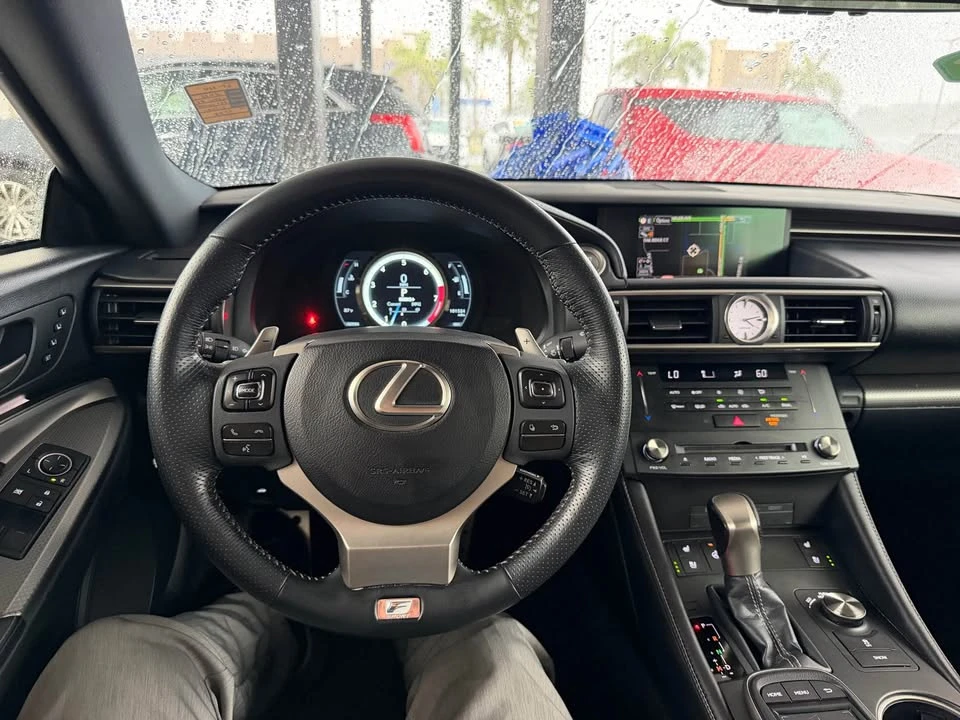 2015 Lexus RC - Image 4 of 20