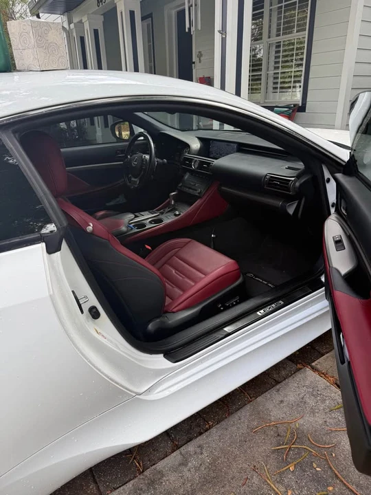 2015 Lexus RC - Image 3 of 12