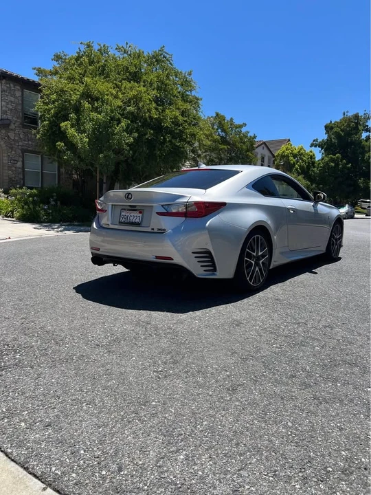 2015 Lexus RC - Image 3 of 12