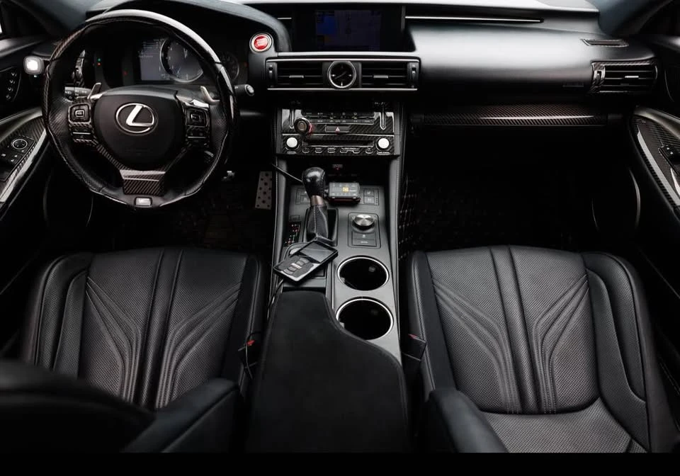 2015 Lexus RC F - Image 4 of 5