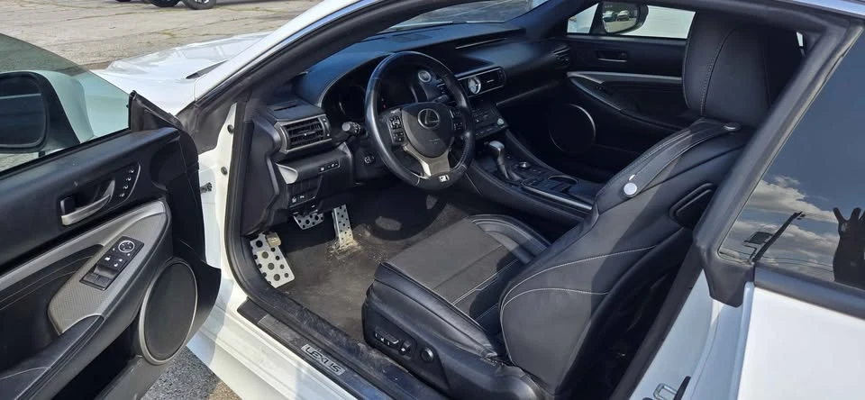2015 Lexus RC F - Image 9 of 20