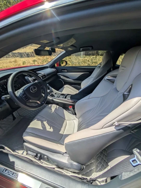 2015 Lexus RC F - Image 9 of 12