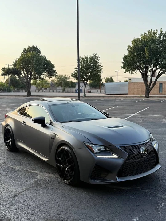 2015 Lexus RC F - Image 10 of 17