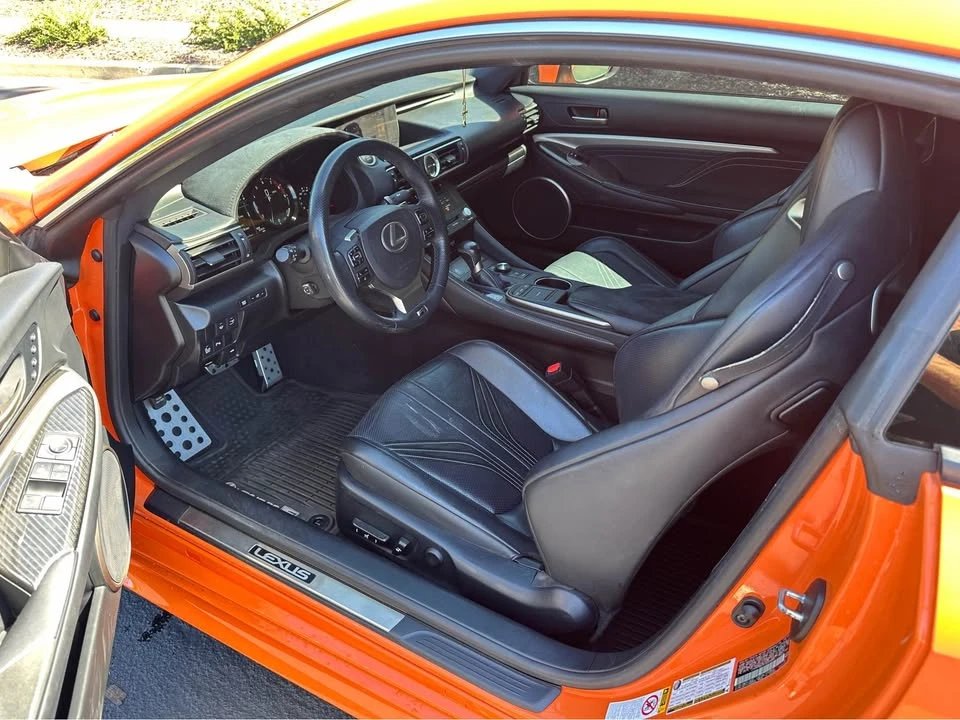2015 Lexus RC F - Image 12 of 16