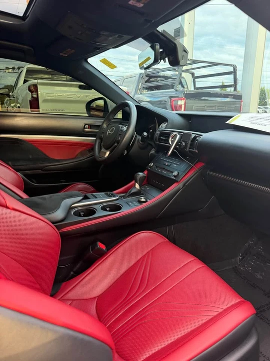 2015 Lexus RC F - Image 12 of 12