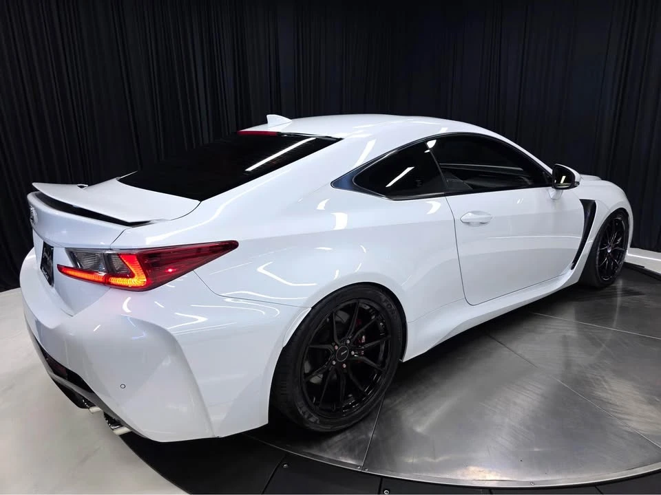 2015 Lexus RC F - Image 11 of 19