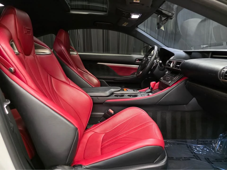 2015 Lexus RC F - Image 17 of 19