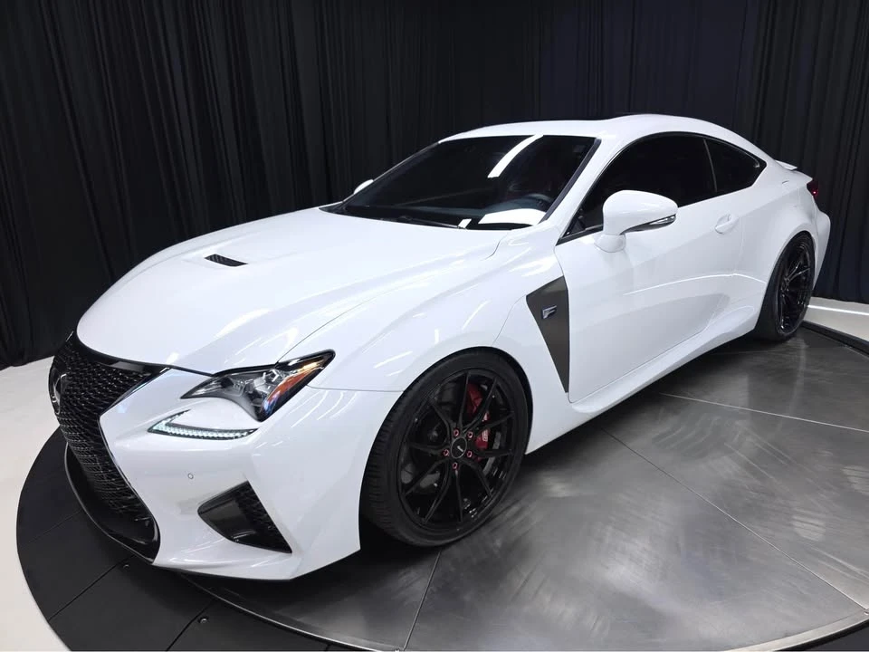 2015 Lexus RC F - Image 14 of 19