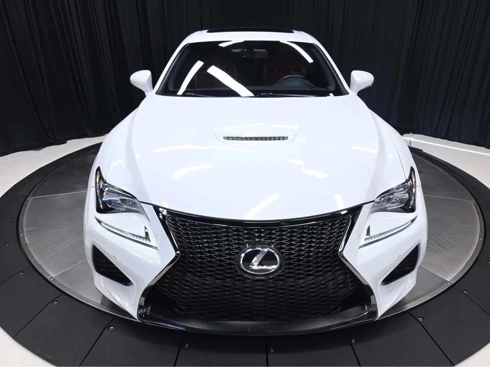 2015 Lexus RC F - Image 15 of 19