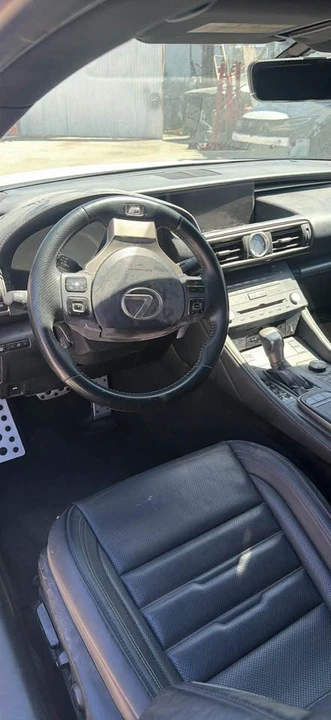 2015 Lexus RC F - Image 6 of 8