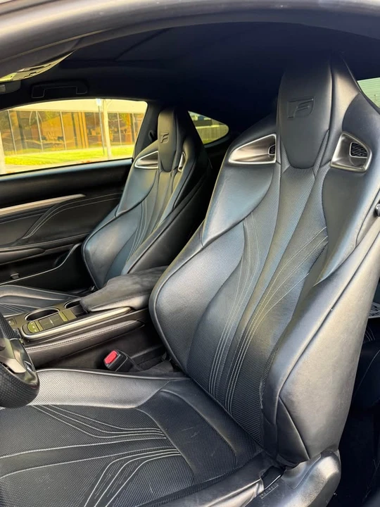 2015 Lexus RC F - Image 13 of 17
