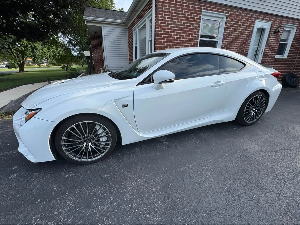 2015 Lexus RC F - Image 8 of 11