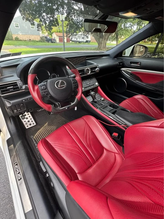 2015 Lexus RC F - Image 9 of 11