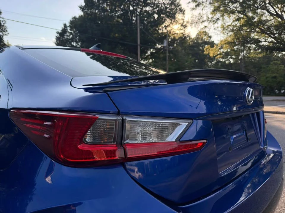 2015 Lexus RC F - Image 10 of 17