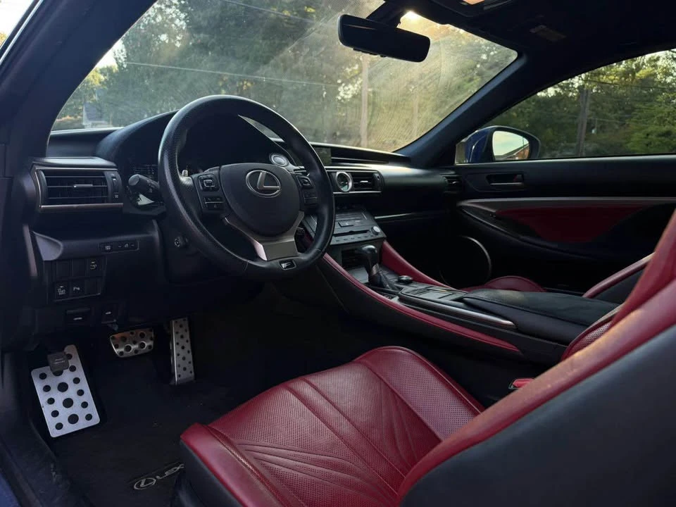 2015 Lexus RC F - Image 13 of 17
