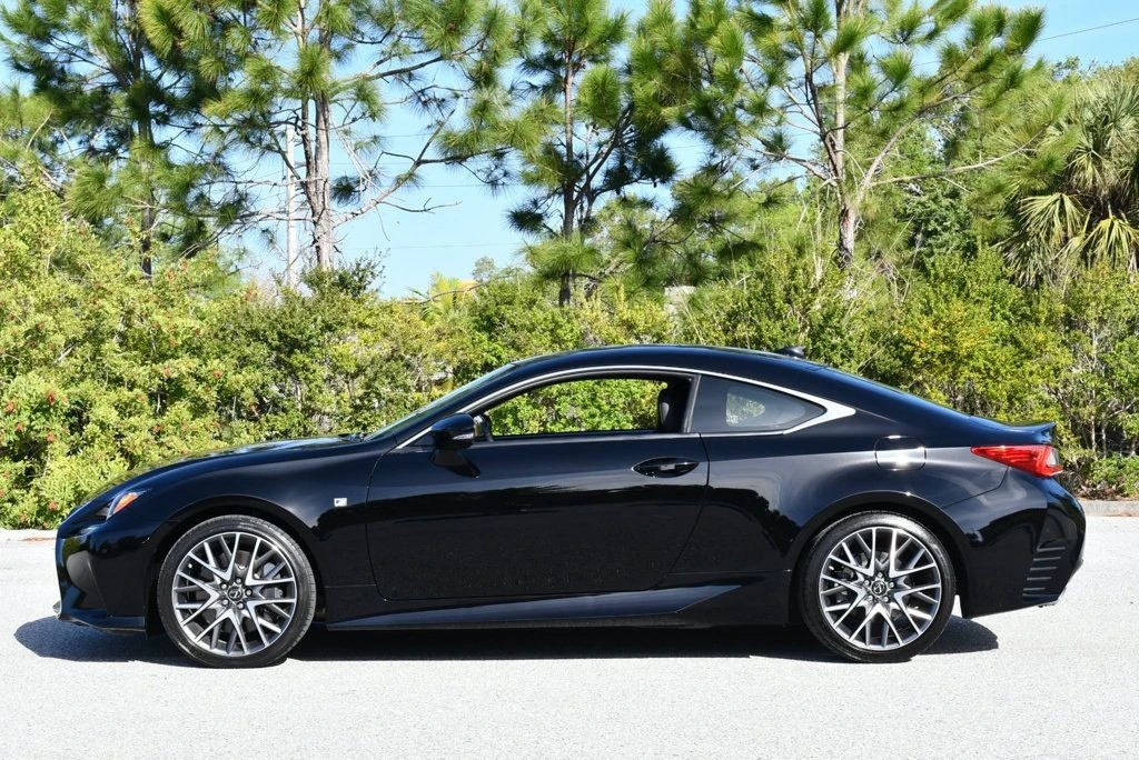 2015 Lexus RC - Image 28 of 31