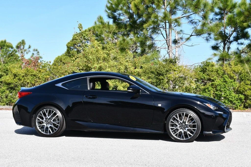2015 Lexus RC - Image 8 of 31