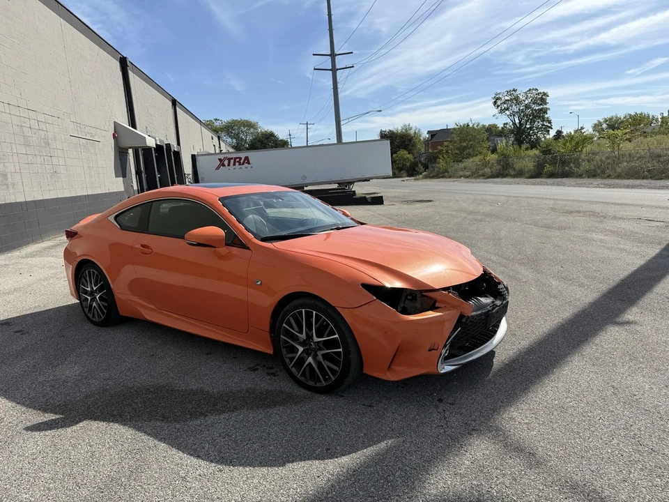 2015 Lexus RC - Image 7 of 18