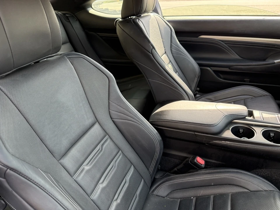 2015 Lexus RC - Image 15 of 18