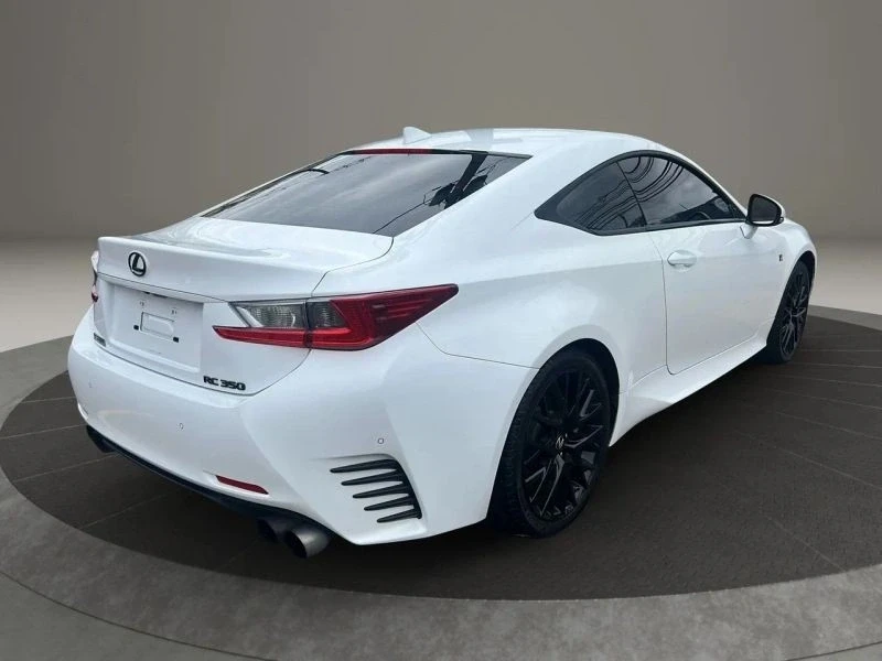 2015 Lexus RC - Image 5 of 12