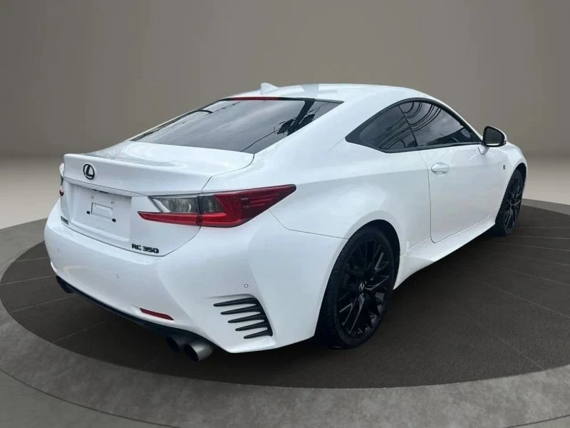 2015 Lexus RC - Image 5 of 12