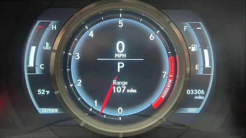 2015 Lexus RC - Image 12 of 12