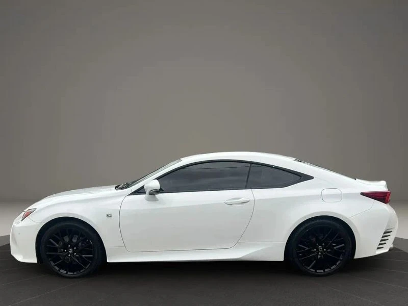 2015 Lexus RC - Image 8 of 12