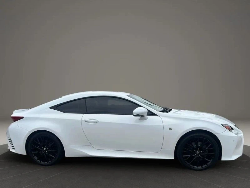 2015 Lexus RC - Image 4 of 12
