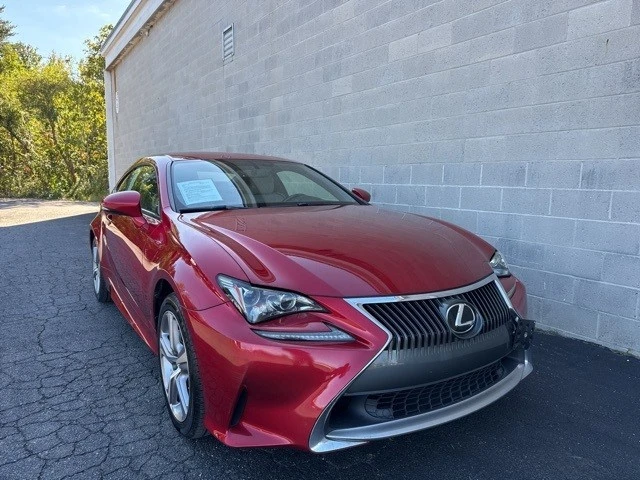 2015 Lexus RC - Image 2 of 12
