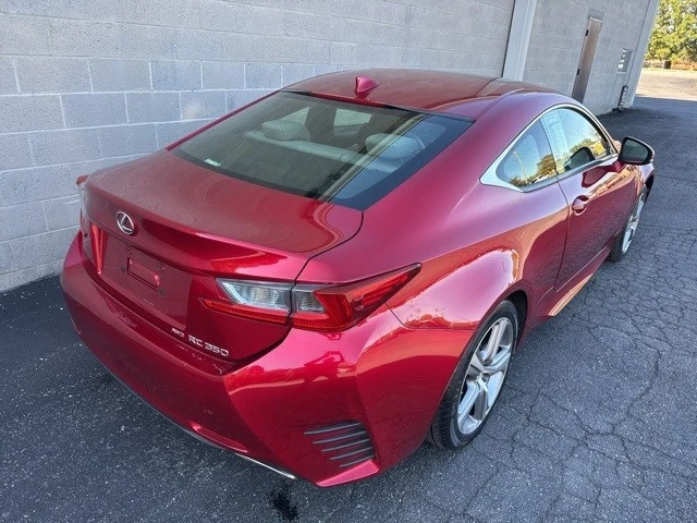 2015 Lexus RC - Image 5 of 12