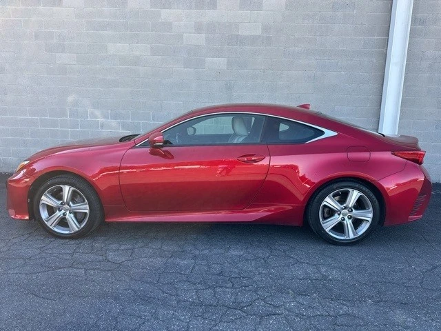 2015 Lexus RC - Image 5 of 12