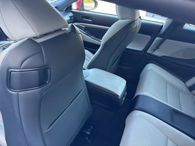 2015 Lexus RC - Image 11 of 12