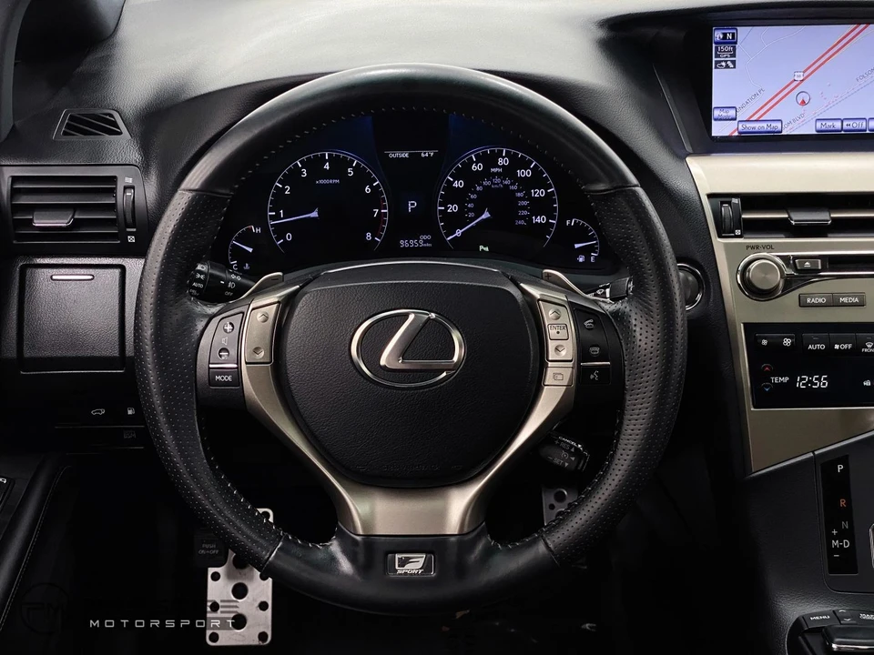 2015 Lexus RC - Image 21 of 31