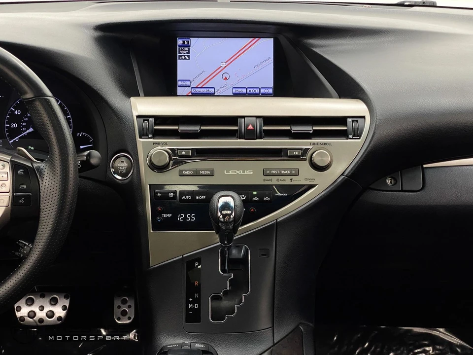 2015 Lexus RC - Image 20 of 31