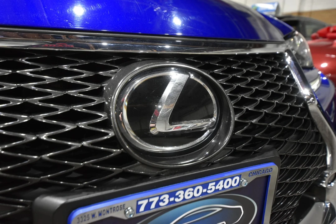2015 Lexus RC - Image 3 of 12