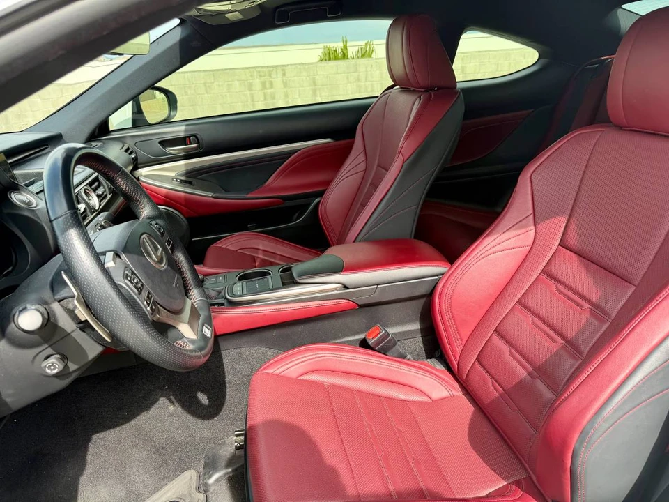 2015 Lexus RC - Image 11 of 14