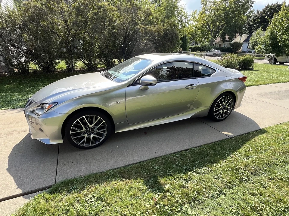2015 Lexus RC - Image 6 of 19