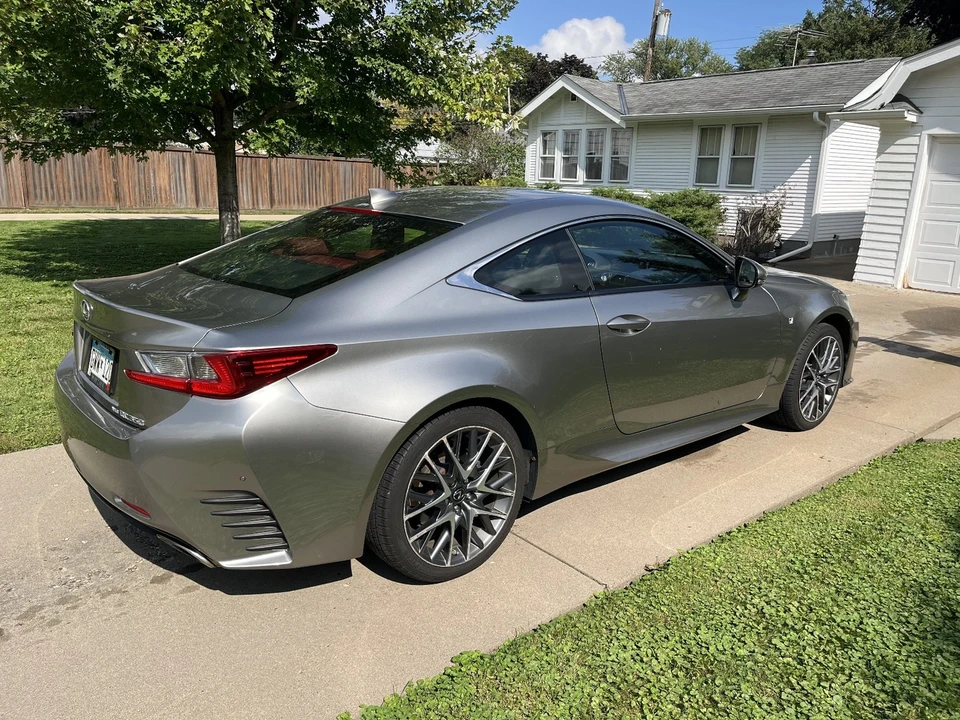 2015 Lexus RC - Image 5 of 19