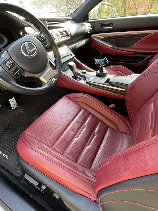 2015 Lexus RC - Image 10 of 19