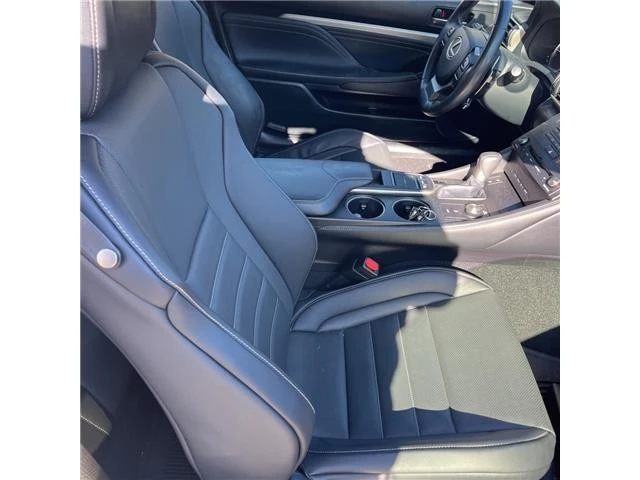 2015 Lexus RC - Image 13 of 21