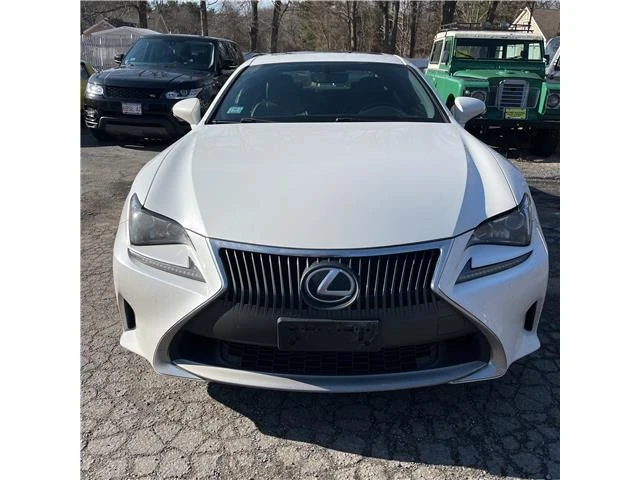 2015 Lexus RC - Image 9 of 21