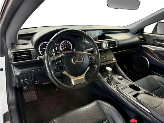 2015 Lexus RC - Image 9 of 12