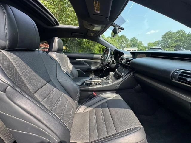 2015 Lexus RC - Image 13 of 31