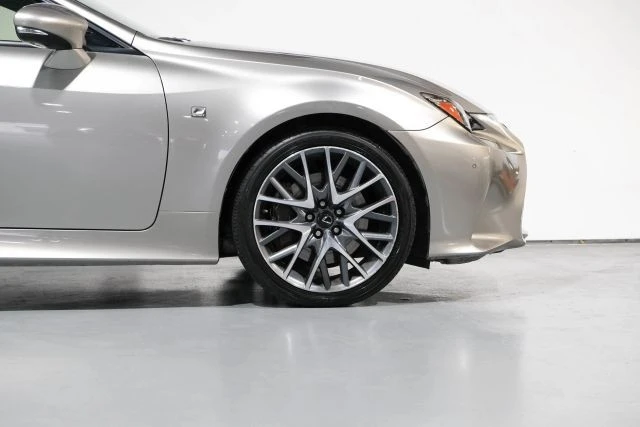 2015 Lexus RC - Image 12 of 21