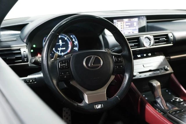 2015 Lexus RC - Image 20 of 21