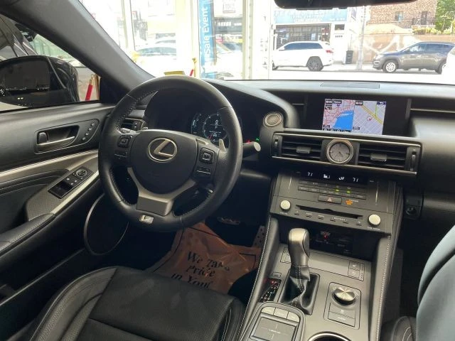 2015 Lexus RC - Image 22 of 29