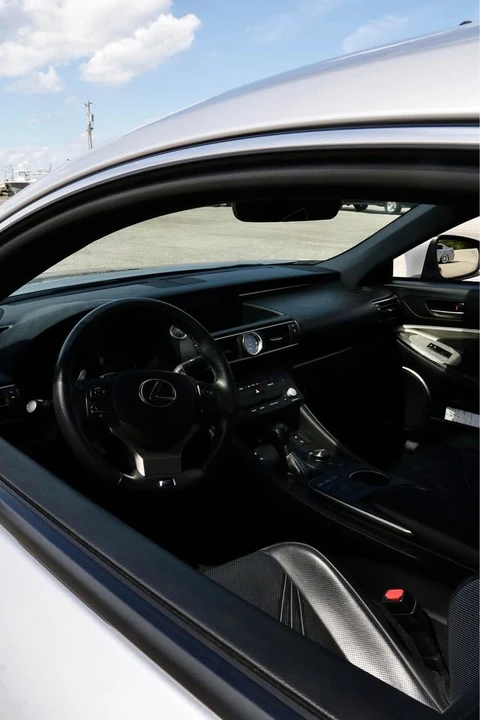 2015 Lexus RC F - Image 5 of 10