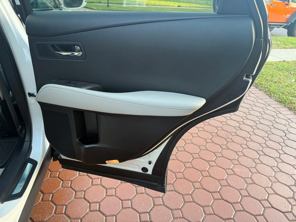 2015 Lexus RX 3rd Gen - Image 16 of 21